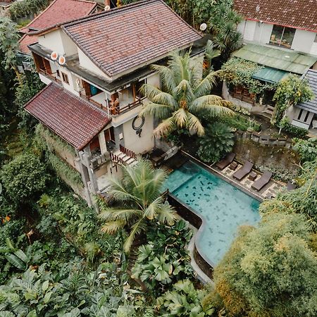 The Iyang Ubud Hotel Exterior photo