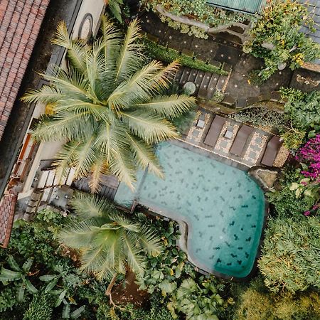 The Iyang Ubud Hotel Exterior photo