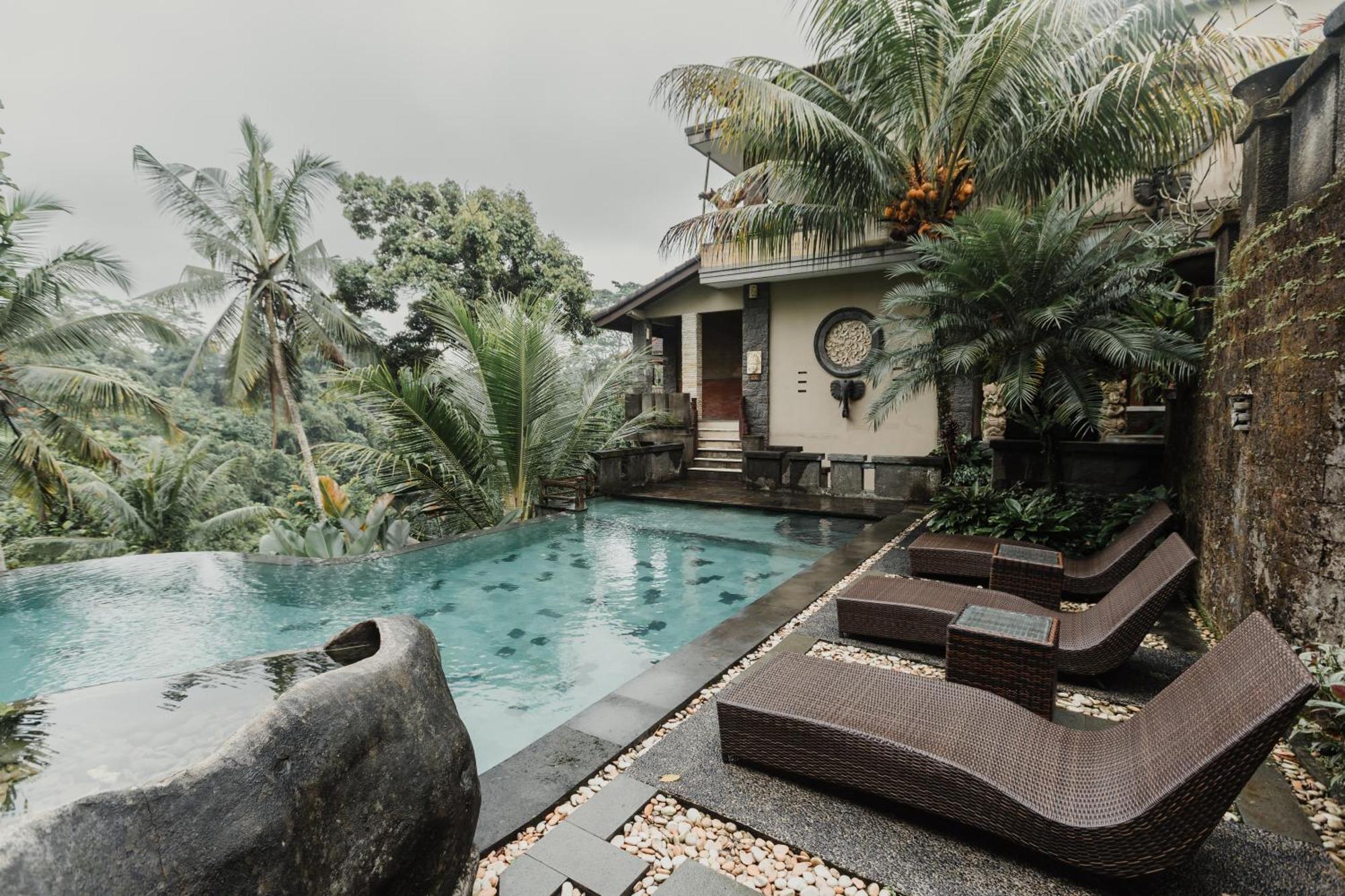 The Iyang Ubud Hotel Exterior photo